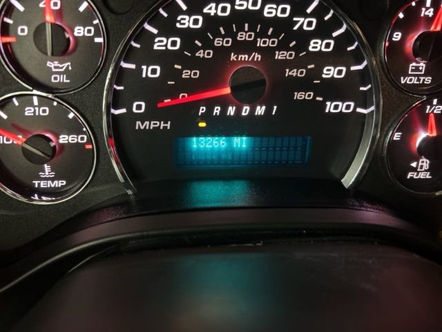 Used 2024 Chevrolet Express 2500 Work Van w/ Driver Convenience Package image 18