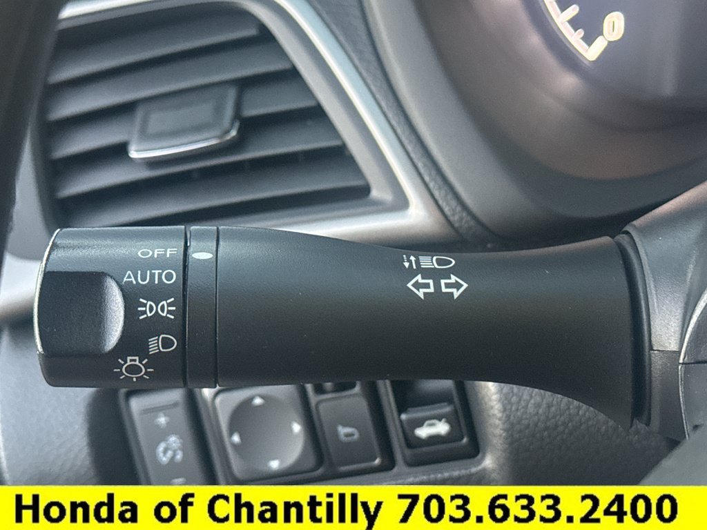 Used 2015 Nissan Sentra S FWD image 10