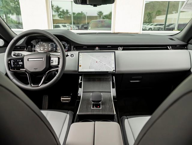 New 2026 Land Rover Range Rover Evoque Dynamic SE AWD/4WD image 18