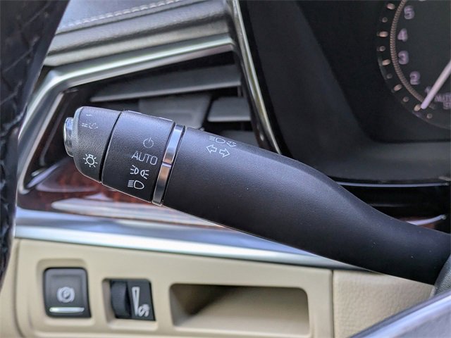 Used 2018 Cadillac XT5 Luxury w/ Driver Awareness Package image 30