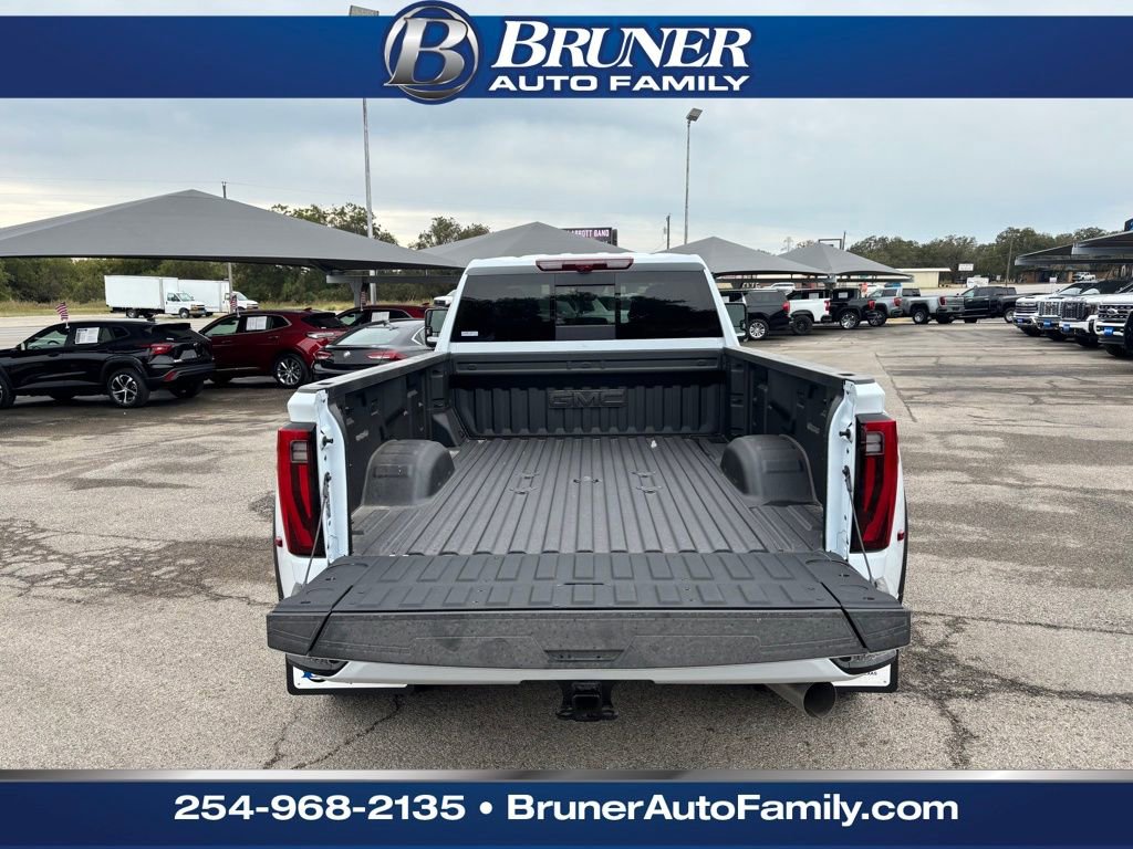 New 2026 GMC Sierra 3500 Denali w/ Denali Reserve Package image 19