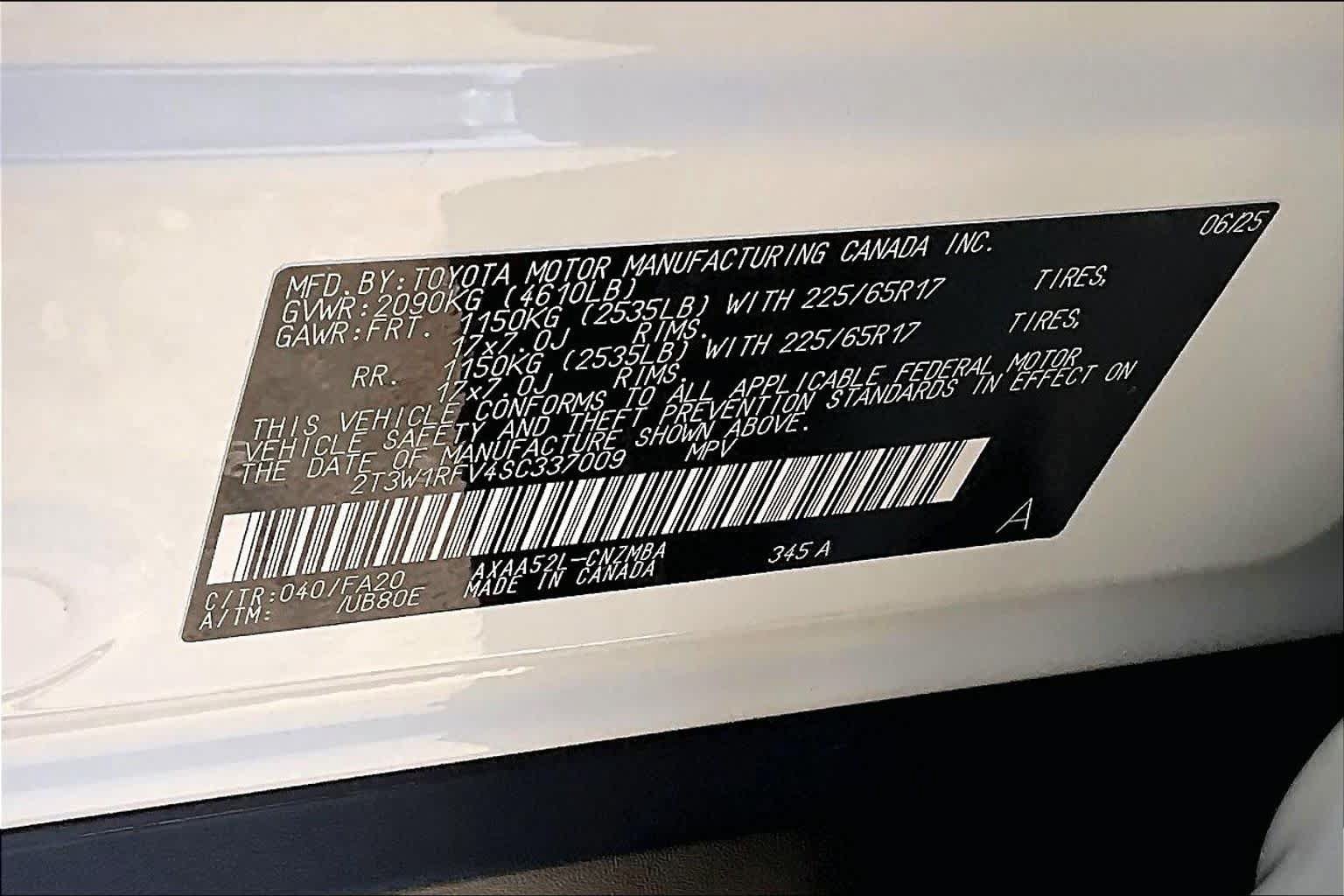 Used 2025 Toyota RAV4 XLE FWD image 37