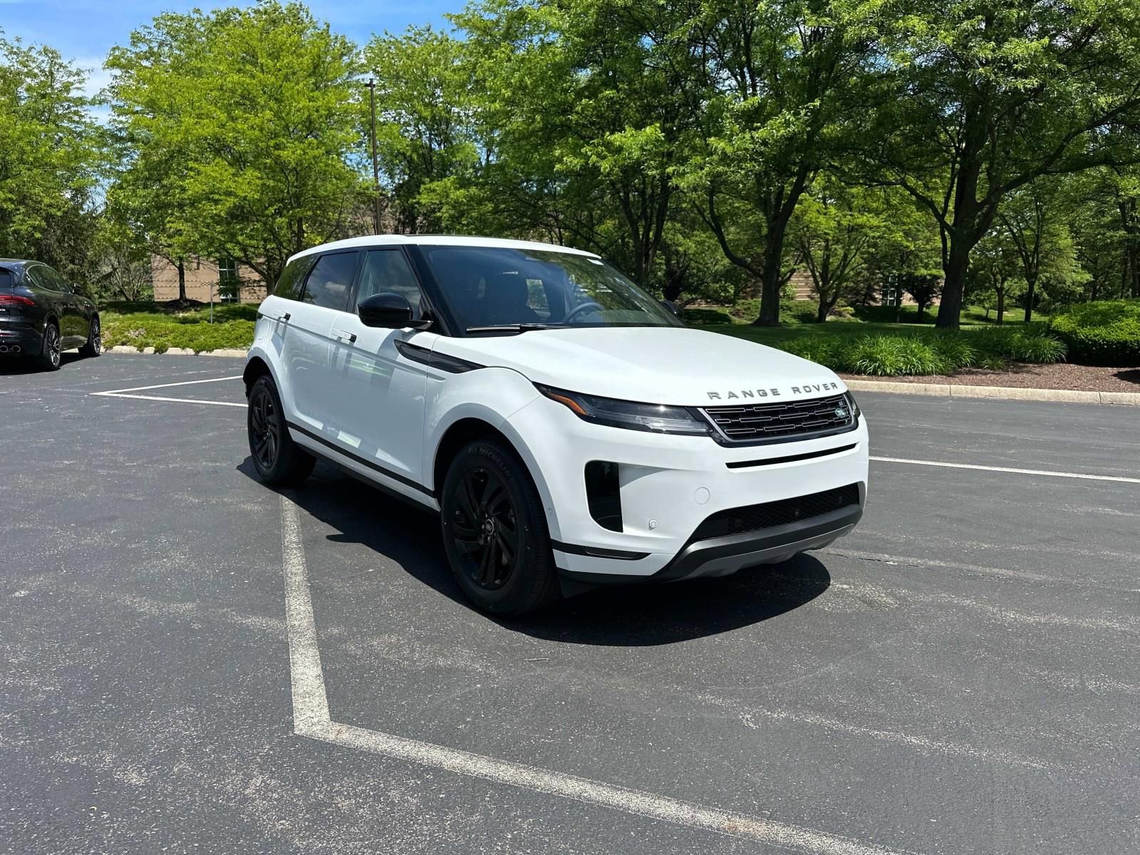 New 2026 Land Rover Range Rover Evoque S image 3