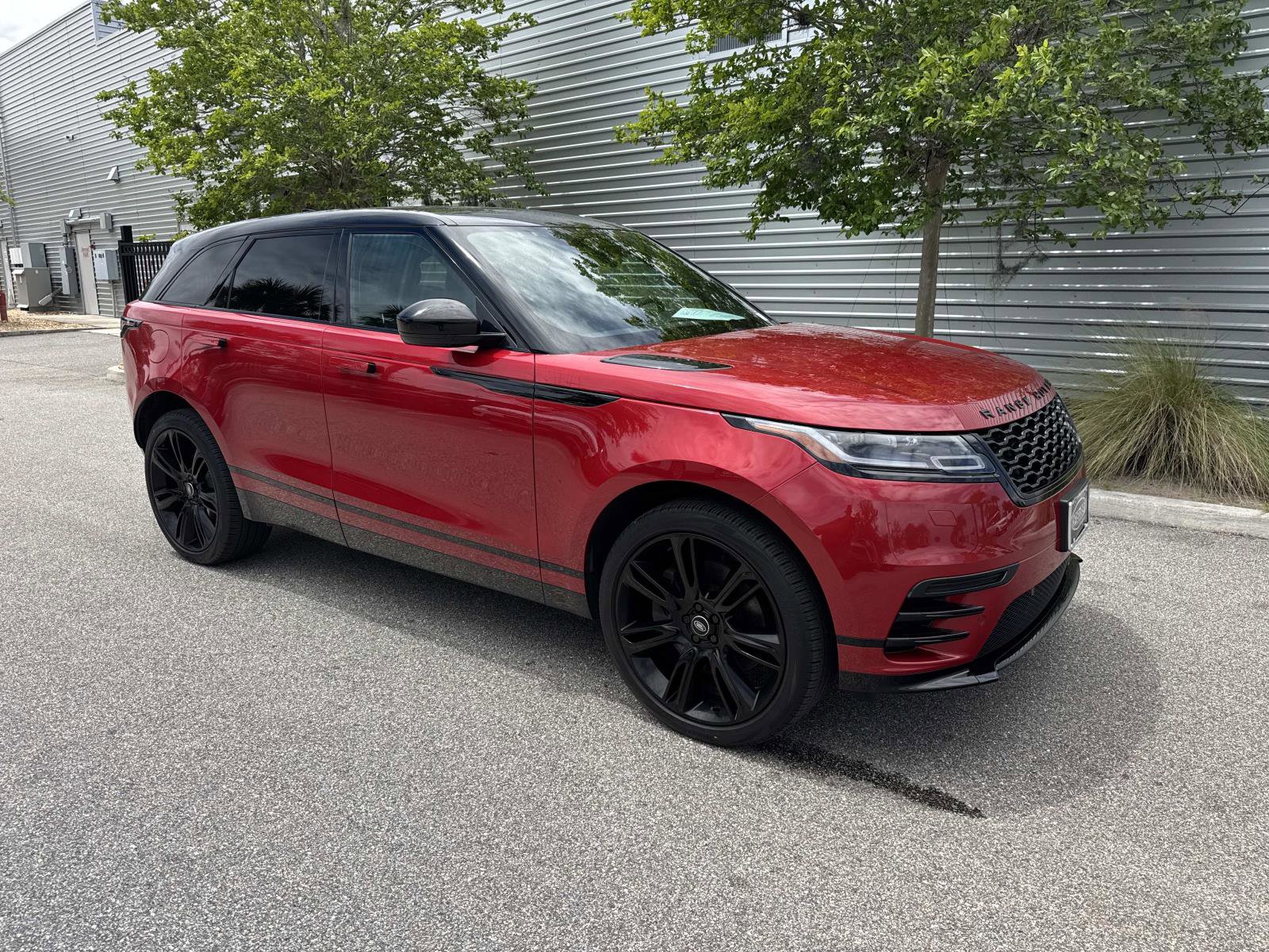 Certified 2023 Land Rover Range Rover Velar R-Dynamic S AWD/4WD image 4