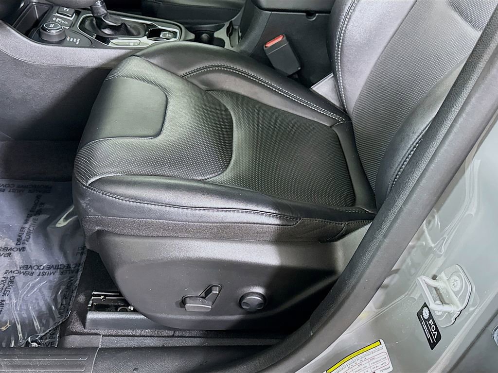 Used 2023 Jeep Cherokee Altitude Lux w/ Lux Elite Package AWD/4WD image 26