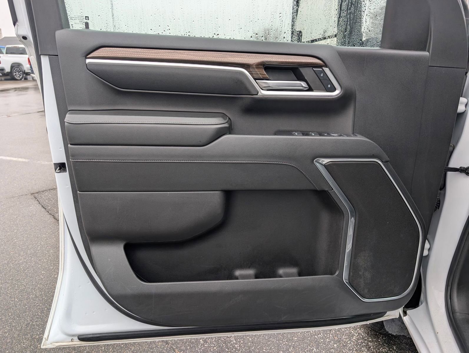 Used 2024 Chevrolet Silverado 2500 LT image 7