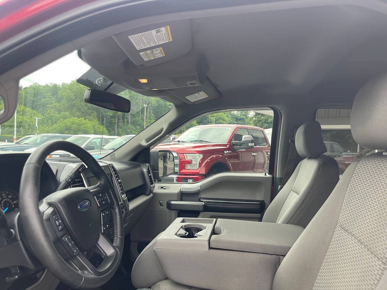 Used 2015 Ford F150 XLT w/ Equipment Group 302A Luxury AWD/4WD image 20