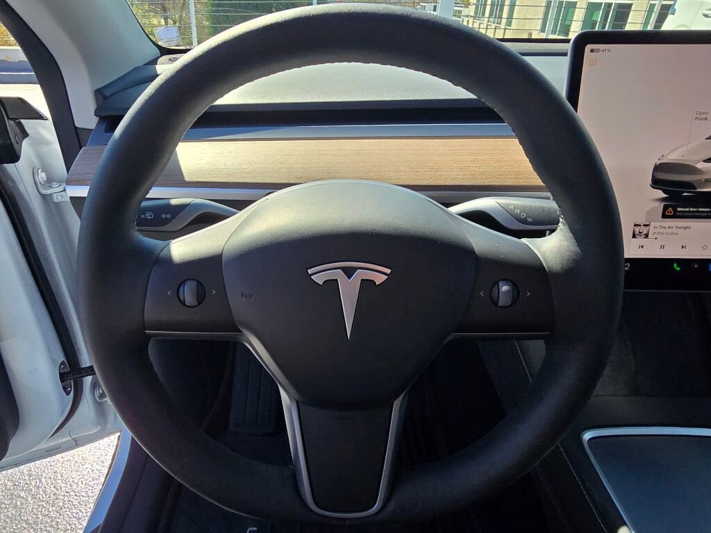 Used 2024 Tesla Model Y Performance AWD/4WD image 26