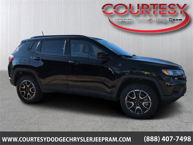 New 2026 Jeep Compass Trailhawk image 1