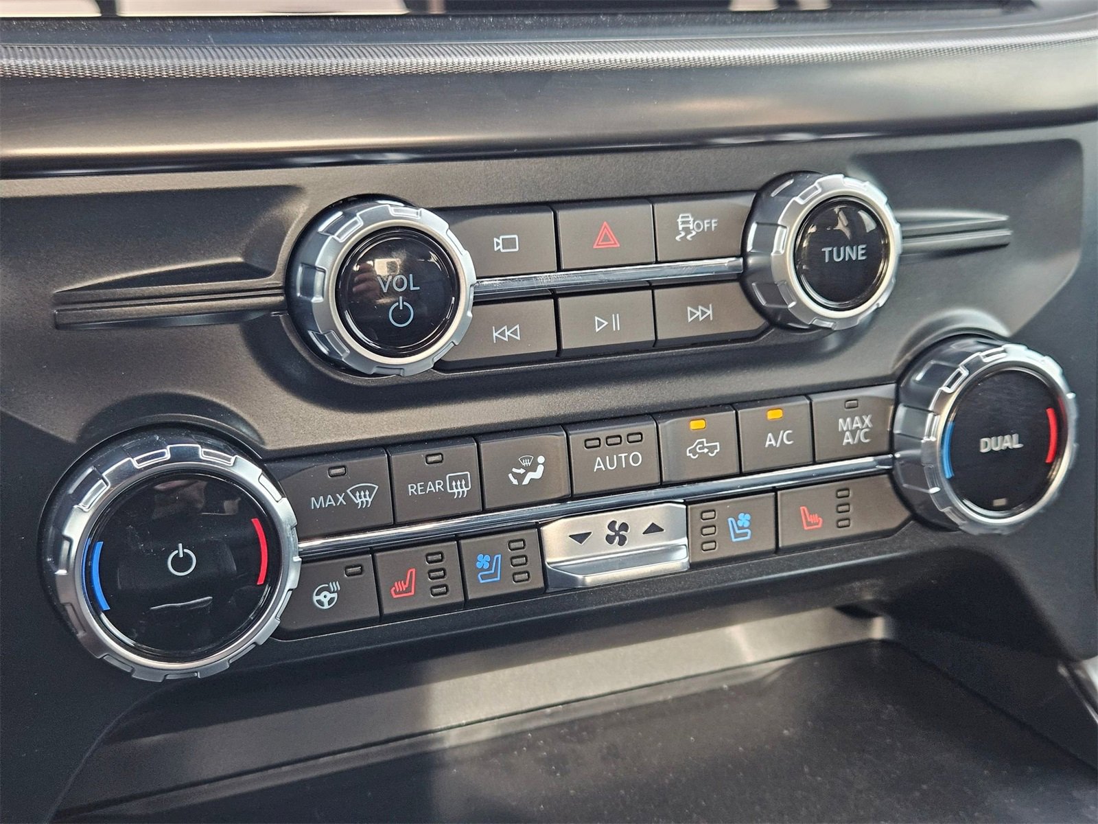 New 2025 Ford F150 Lariat w/ Equipment Group 501A Mid image 20