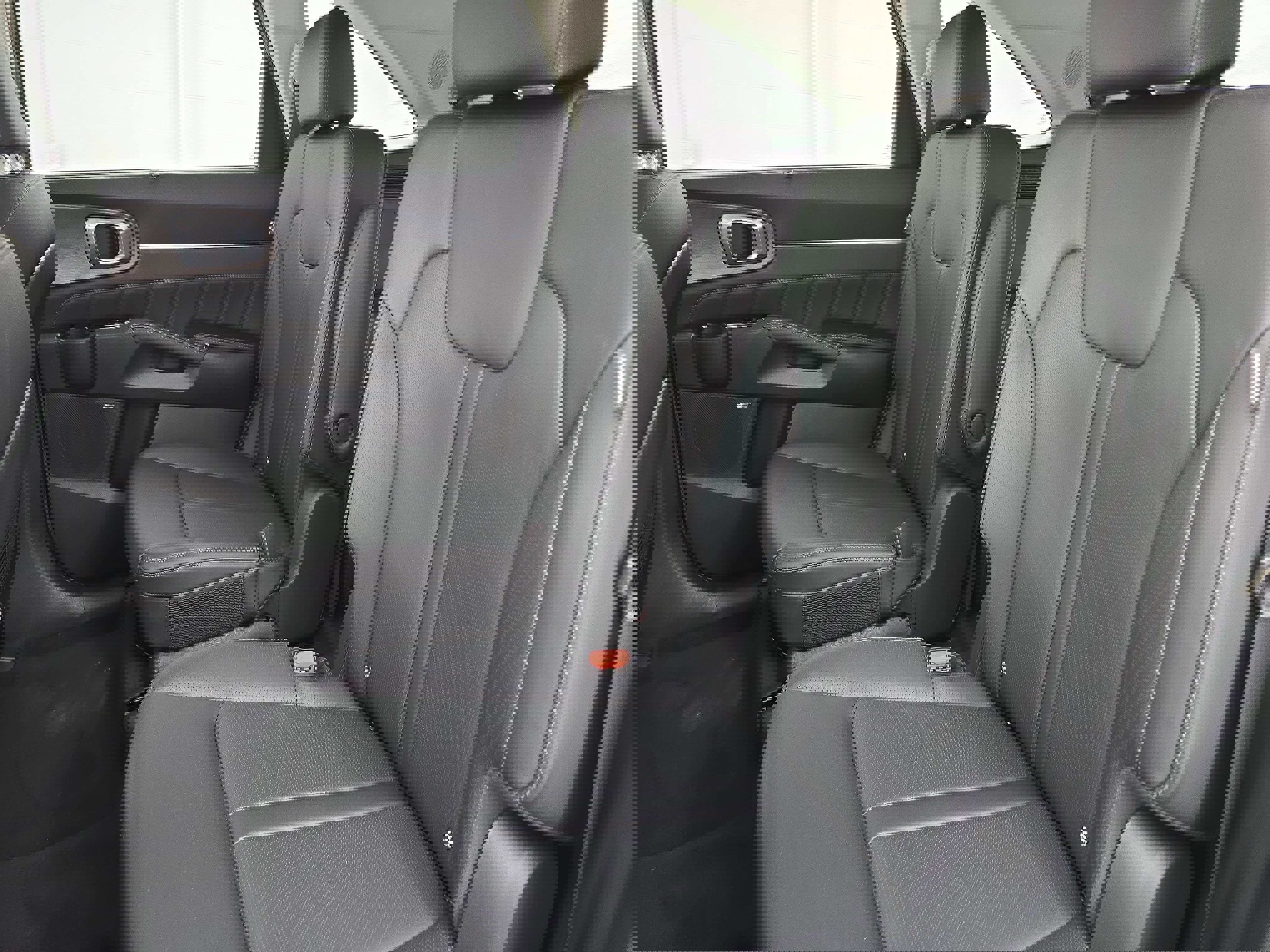 Used 2026 Kia Sorento SX image 15