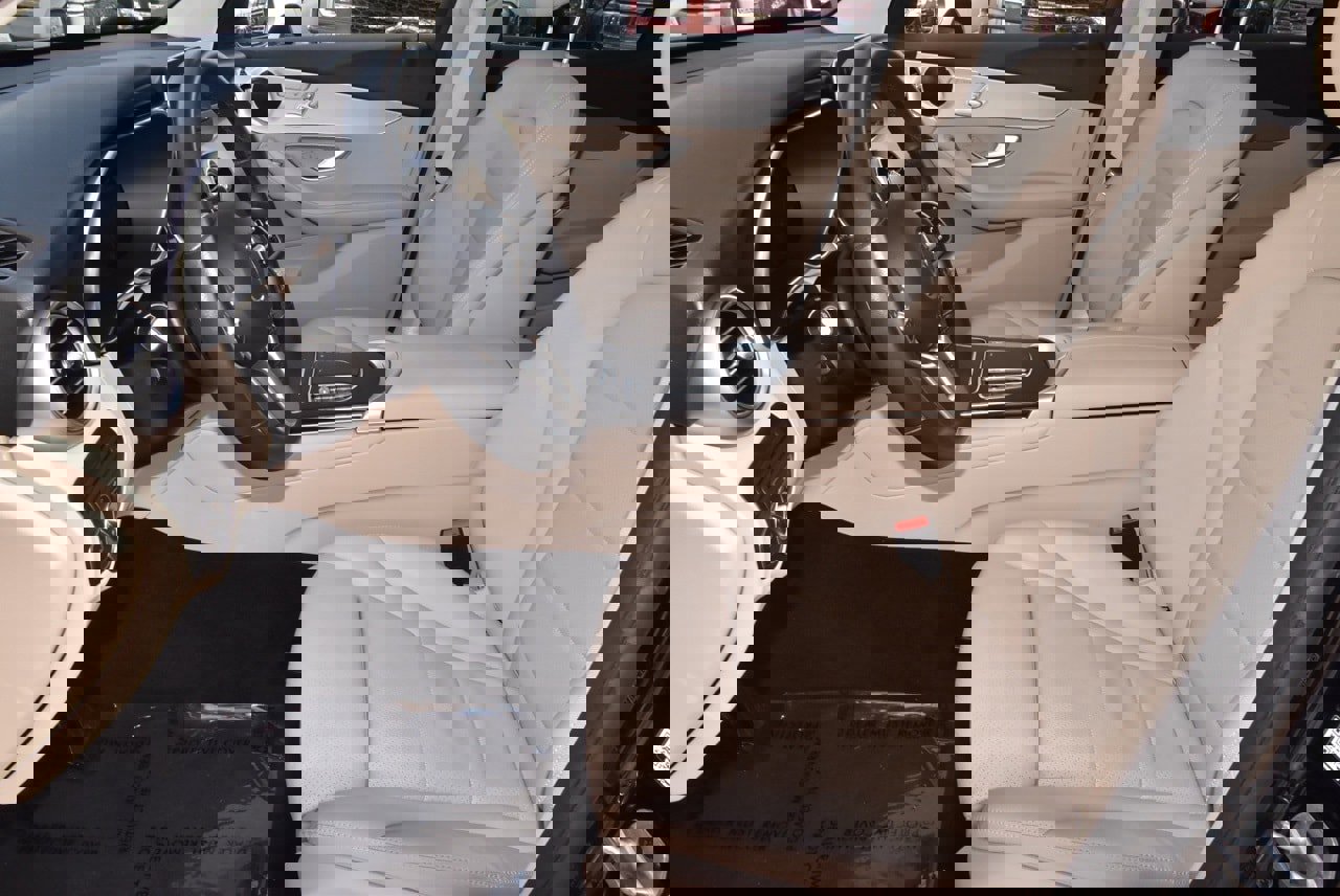 Used 2022 Mercedes-Benz GLC 300 image 13