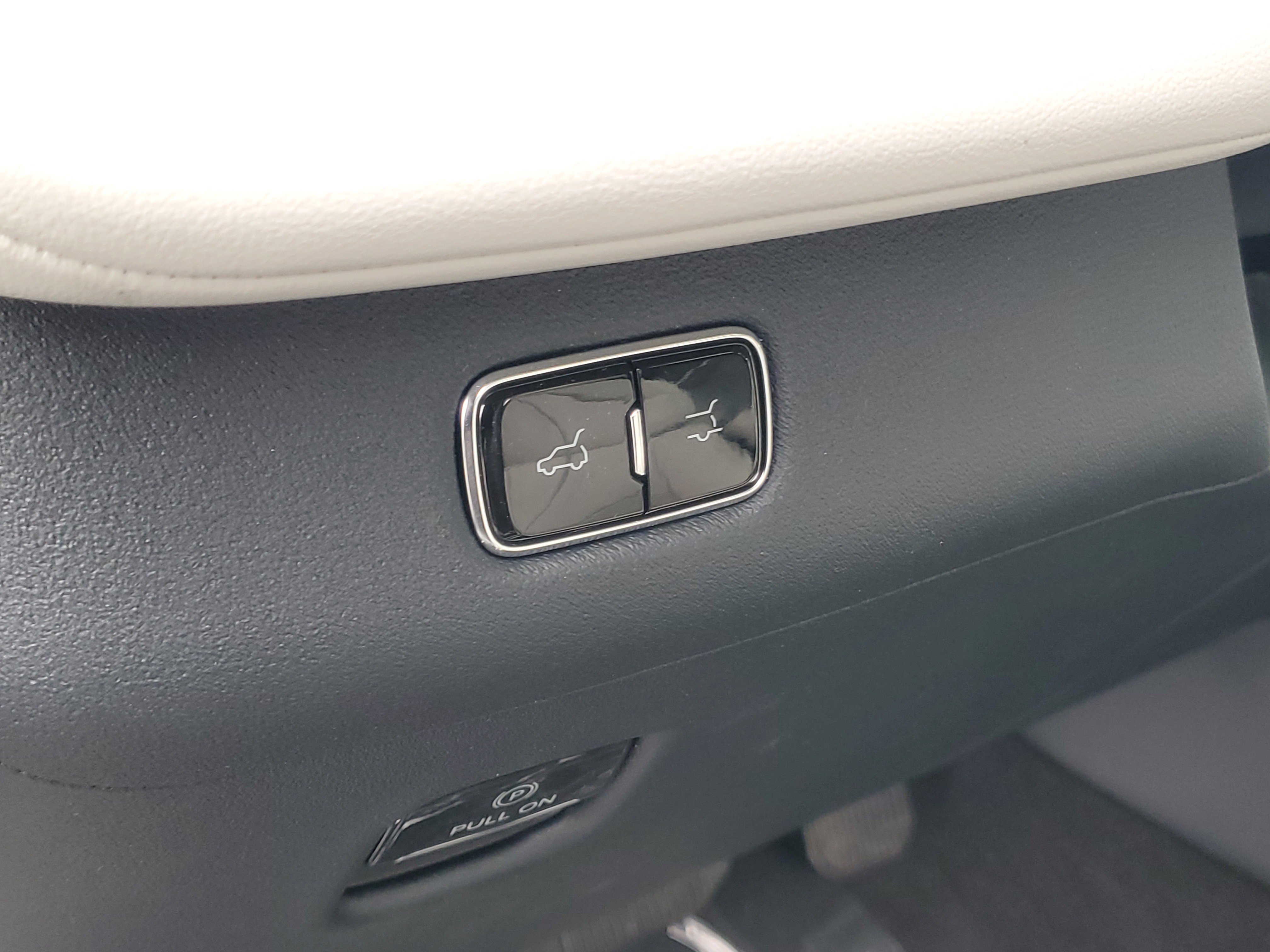 New 2026 Lincoln Navigator L Reserve AWD/4WD image 15