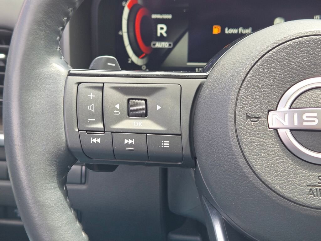 Used 2024 Nissan Rogue Platinum AWD/4WD image 34