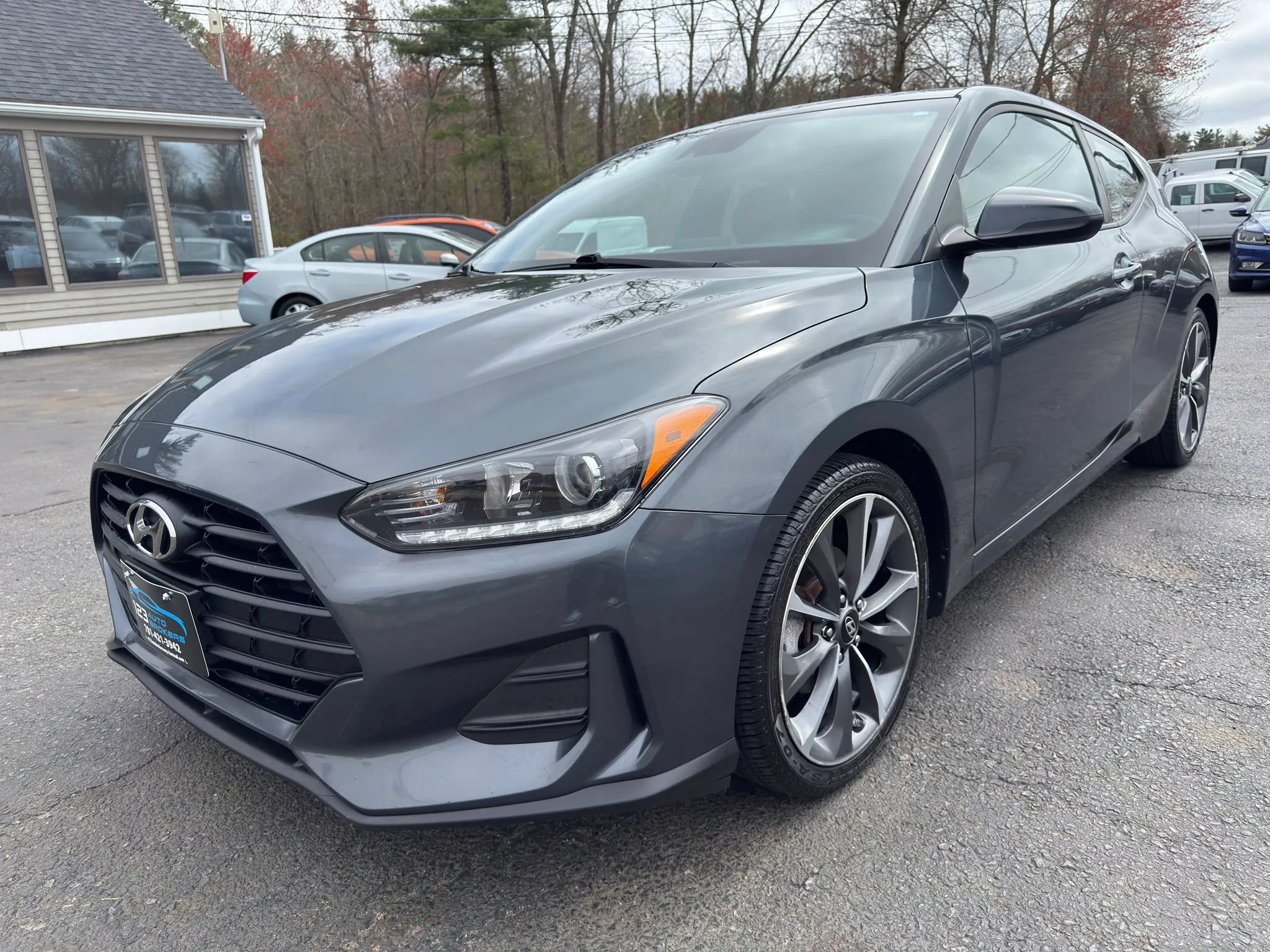 Used 2020 Hyundai Veloster 2.0 Premium FWD image 3
