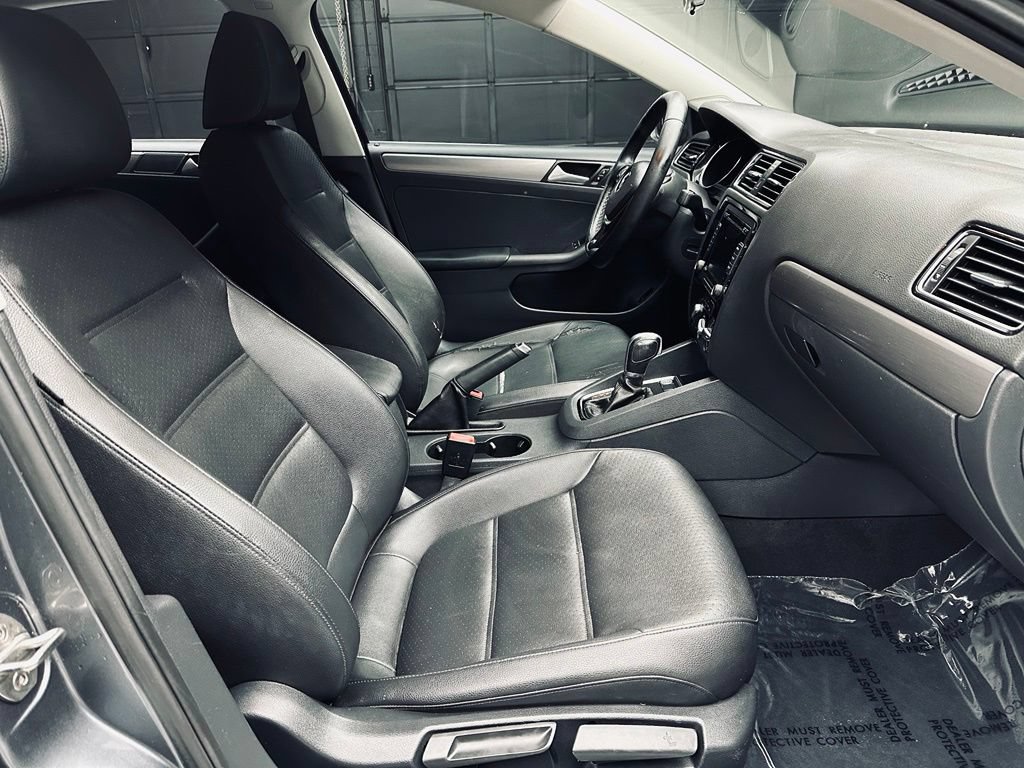Used 2015 Volkswagen Jetta TDI SE FWD image 20