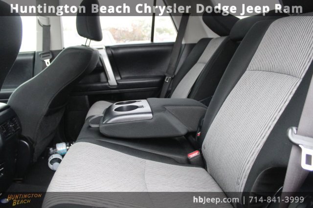 Used 2018 Toyota 4Runner SR5 image 32