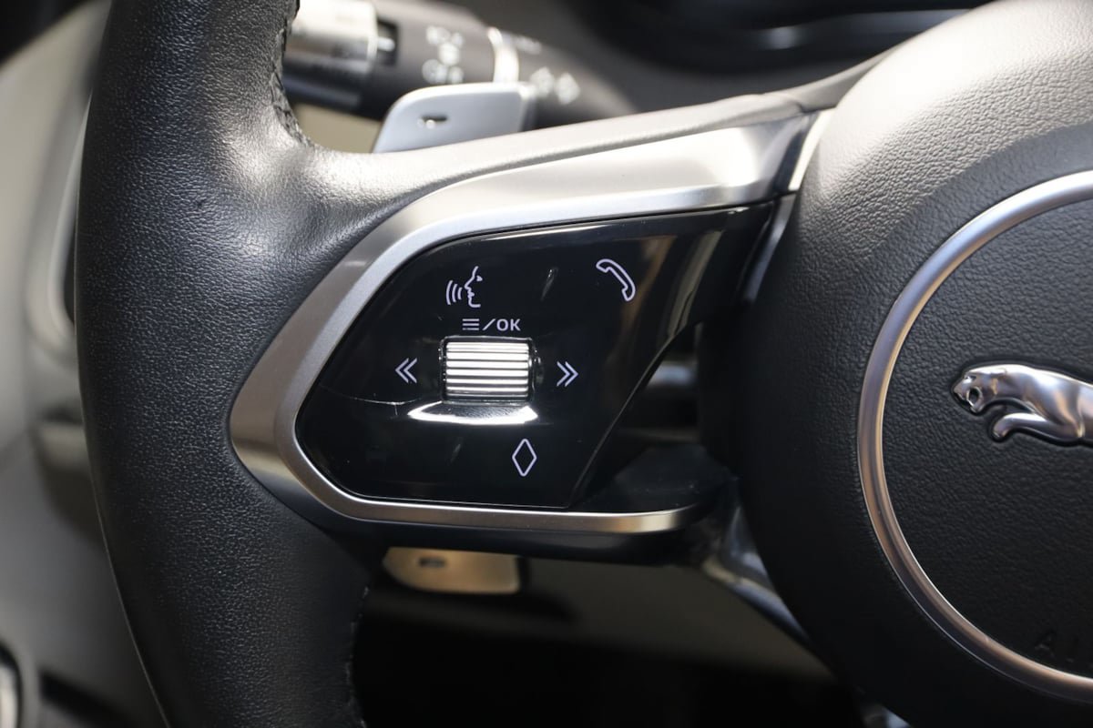 Used 2022 Jaguar E-PACE SE AWD/4WD image 36