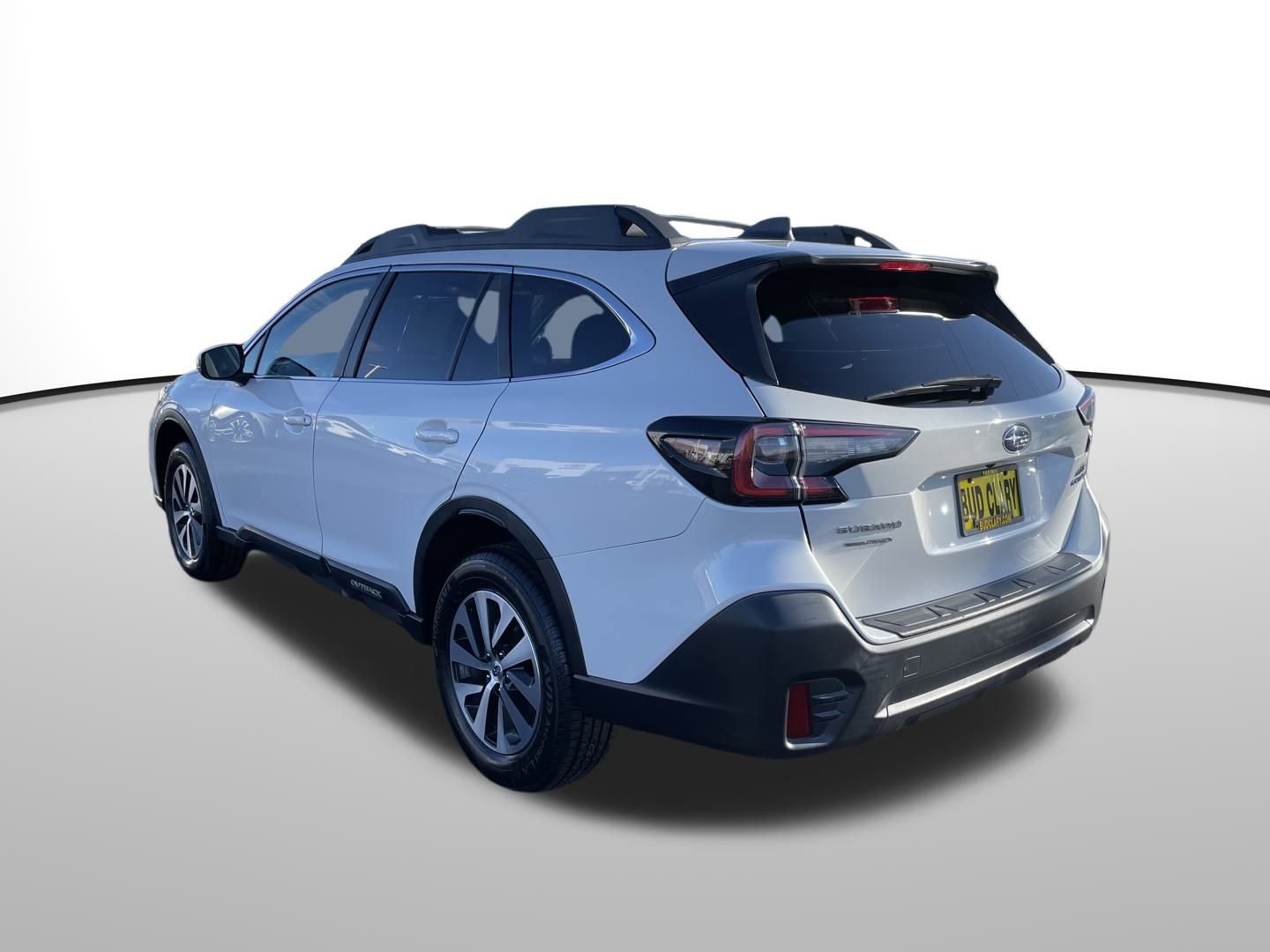 Used 2020 Subaru Outback Premium image 7