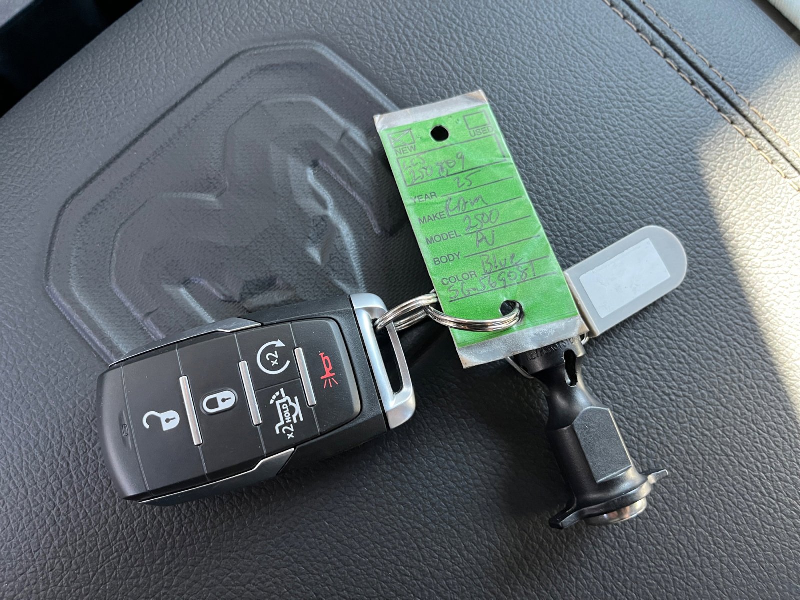 New 2025 RAM 2500 Laramie w/ Night Edition AWD/4WD image 30