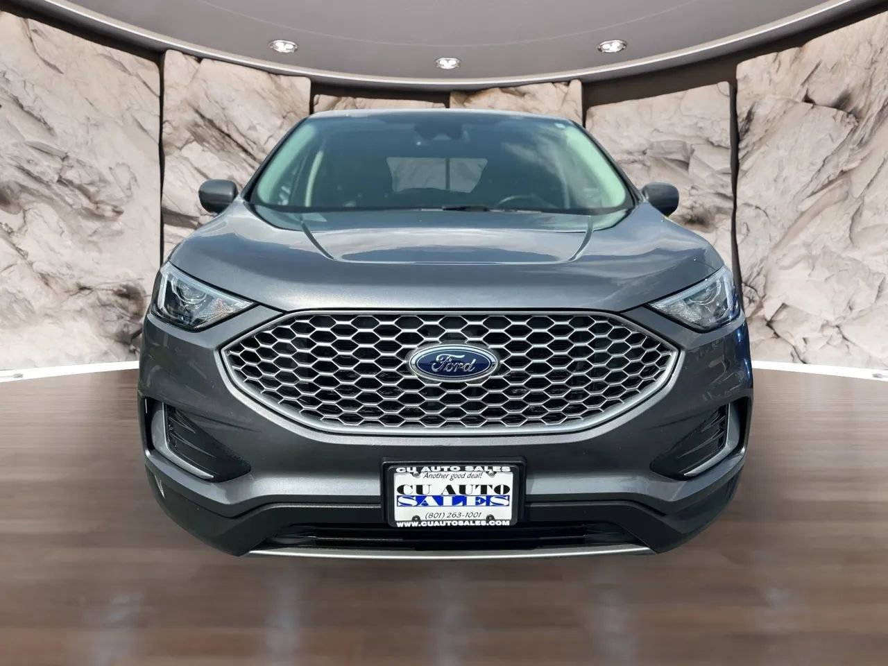 Used 2024 Ford Edge SEL image 8