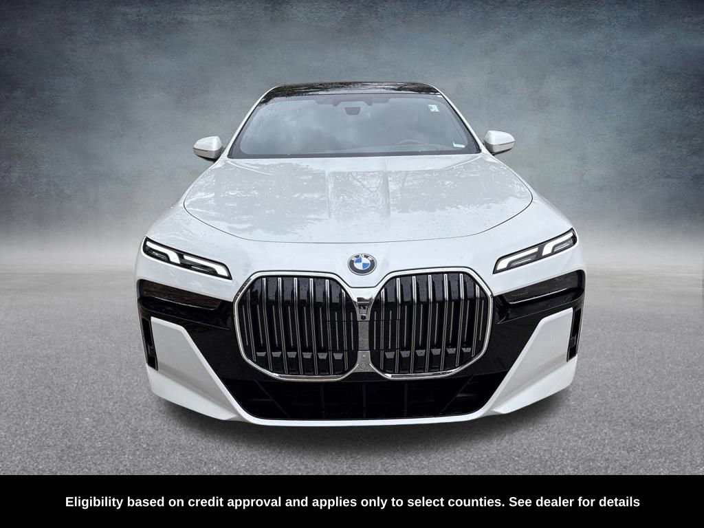 Used 2025 BMW 740i xDrive 740i xDrive image 10