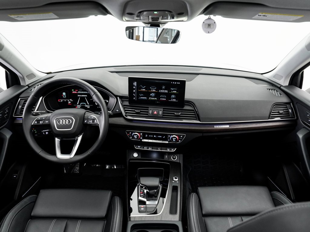 Certified 2025 Audi Q5 2.0T Premium Plus w/ Premium Plus Package image 19