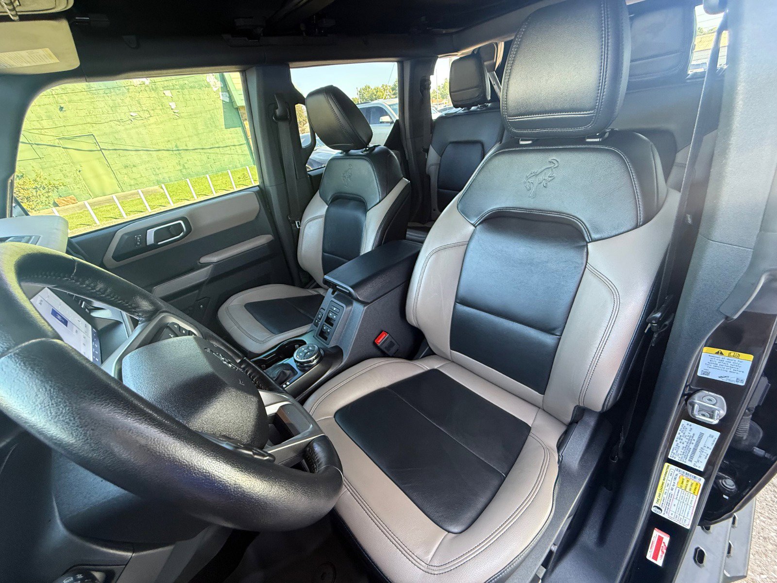 Used 2022 Ford Bronco Wildtrak image 10