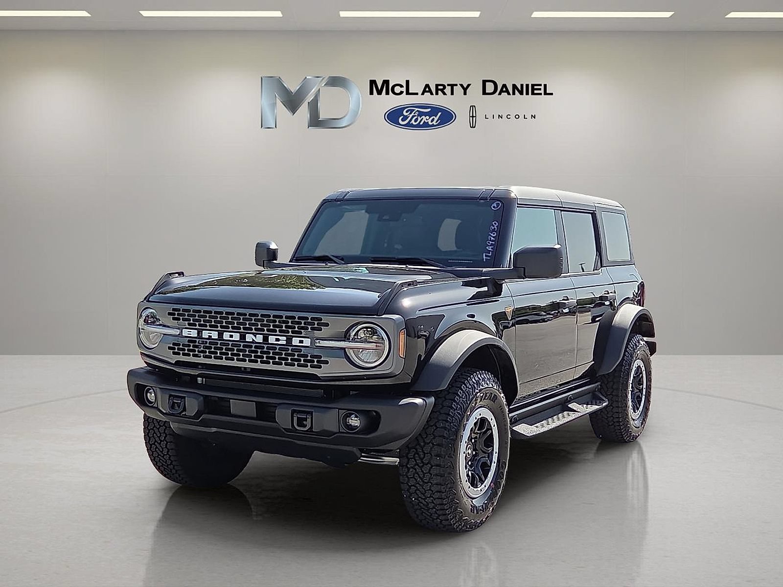 Certified 2026 Ford Bronco Badlands w/ Sasquatch Package AWD/4WD image 2