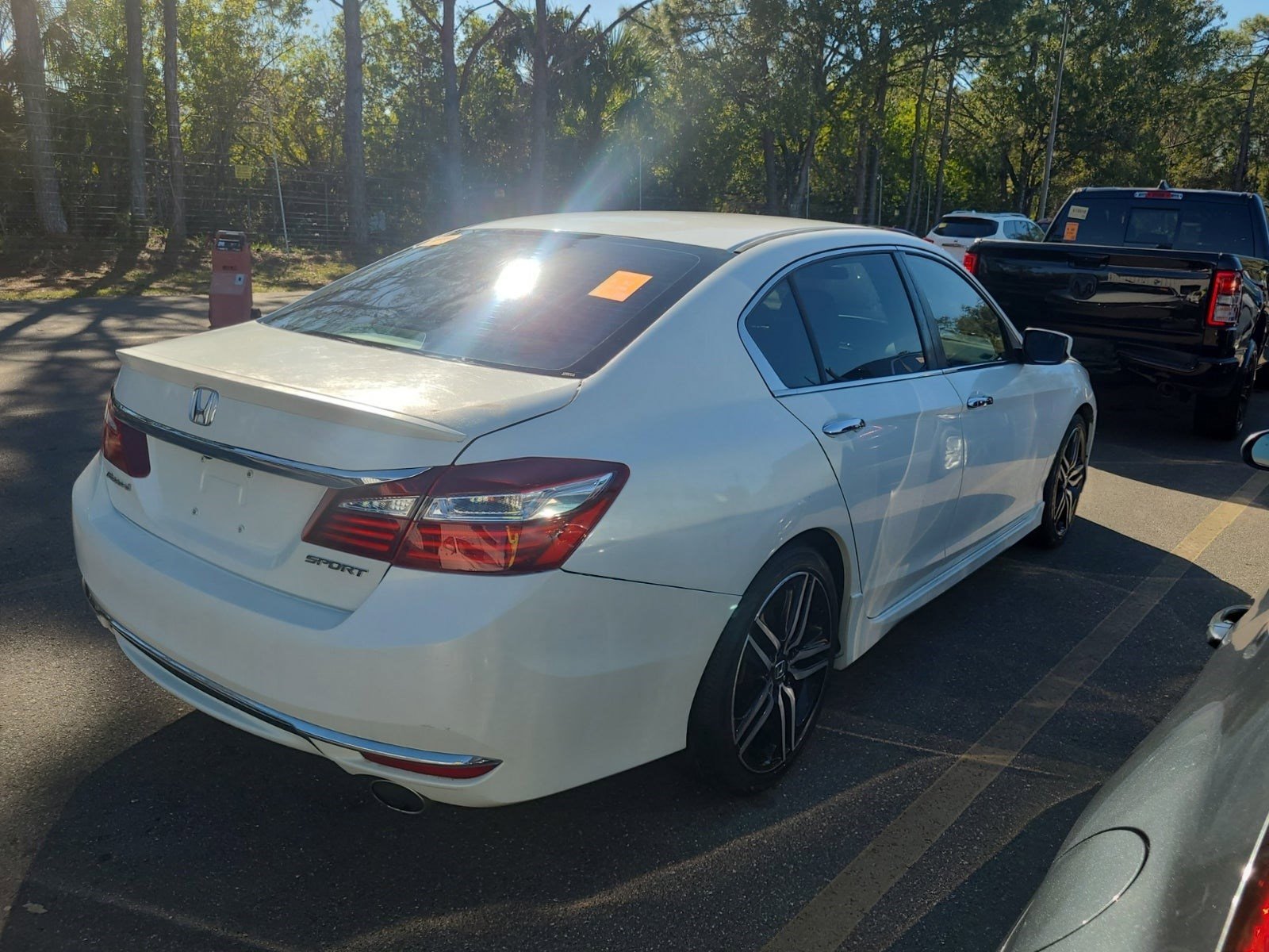 Used 2017 Honda Accord Sport image 6