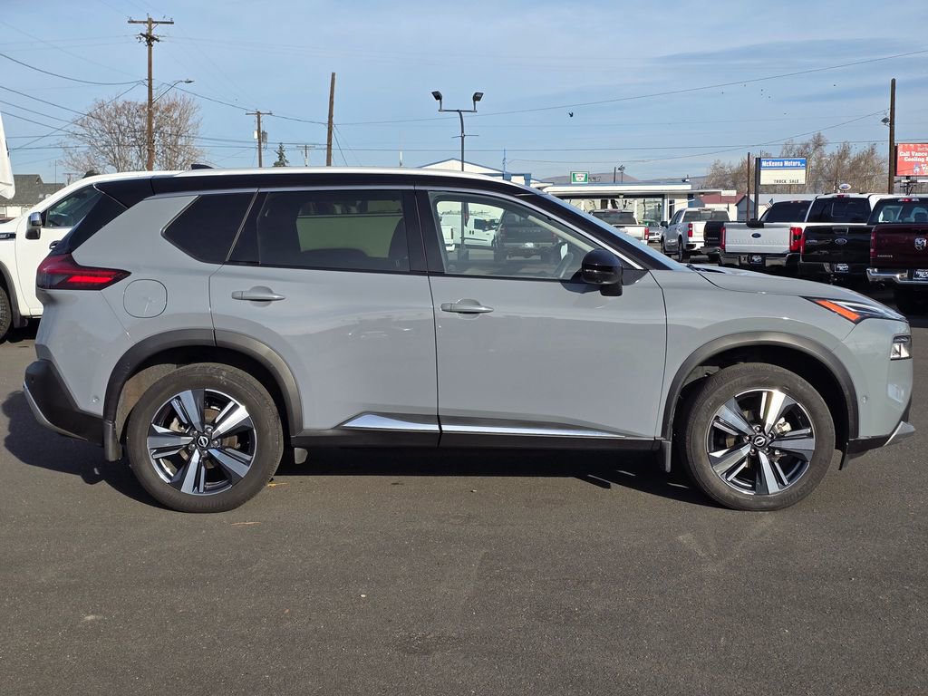 Used 2023 Nissan Rogue Platinum w/ Platinum Premium Package image 6