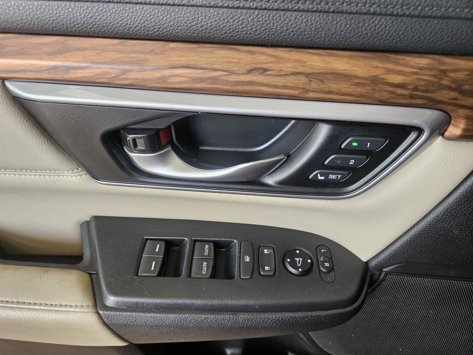 Used 2018 Honda CR-V EX-L image 31
