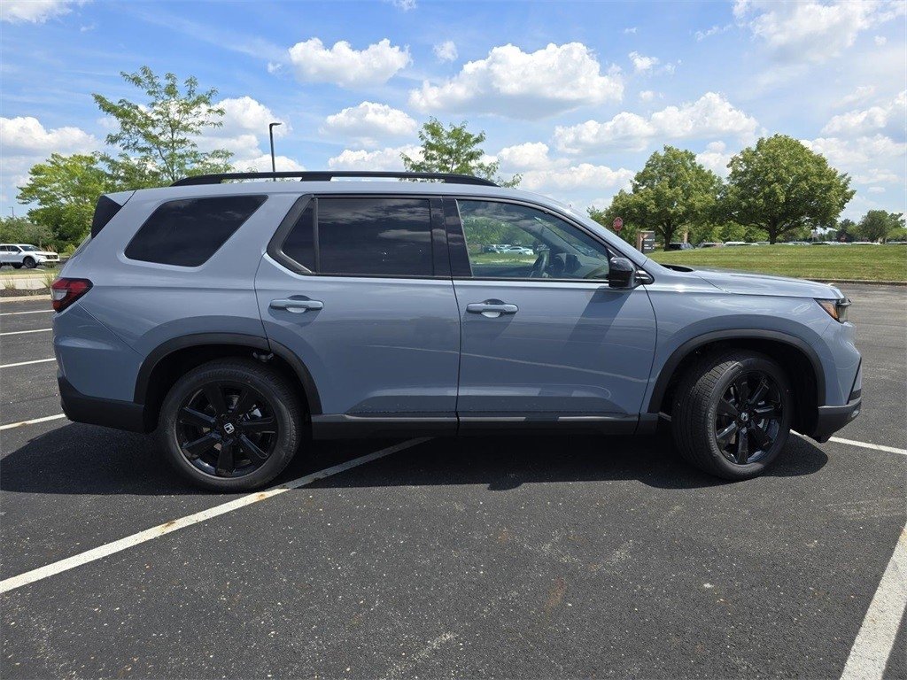 New 2025 Honda Pilot Black Edition image 22