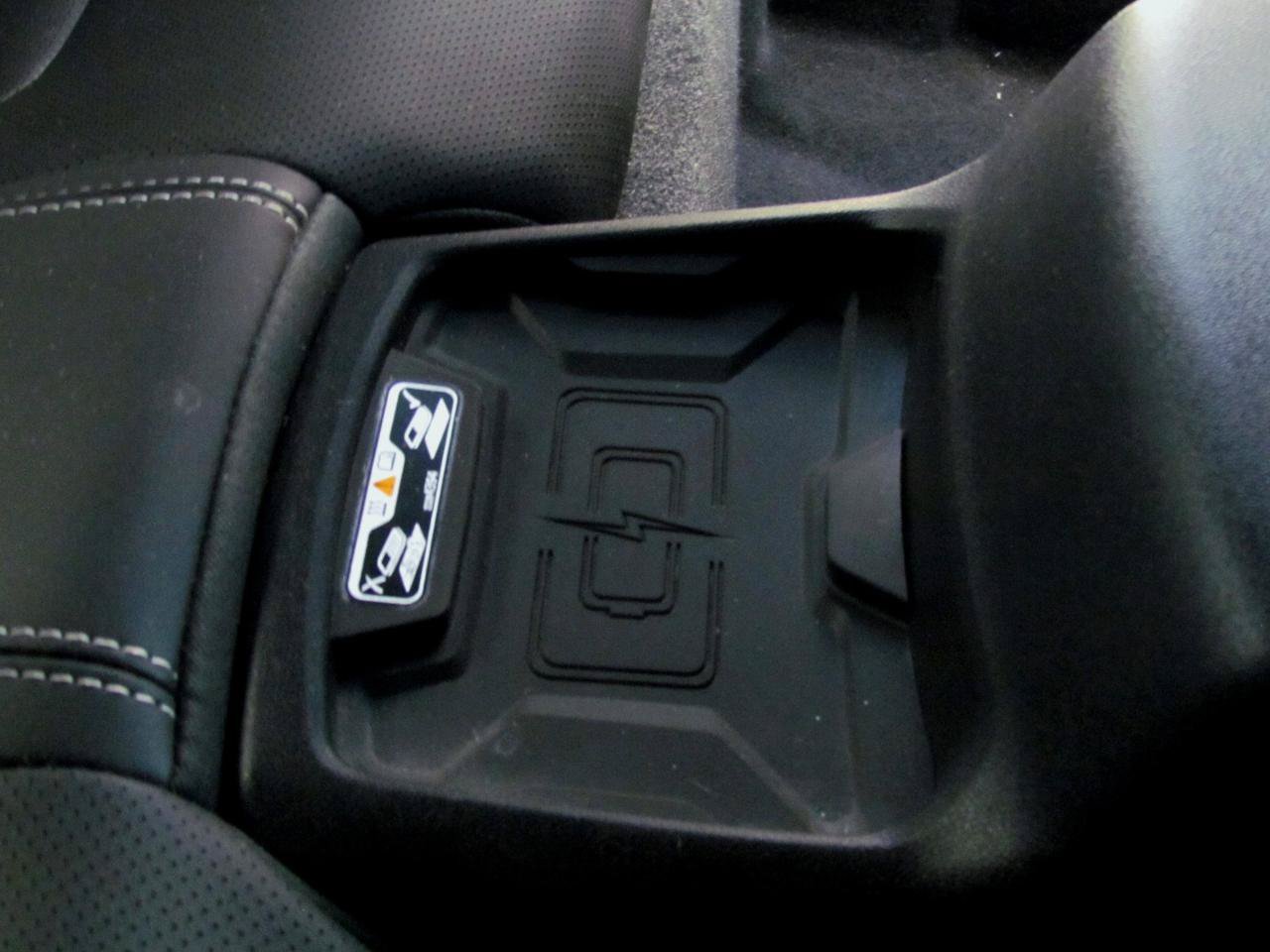 Used 2017 Chevrolet Camaro LT RWD image 31