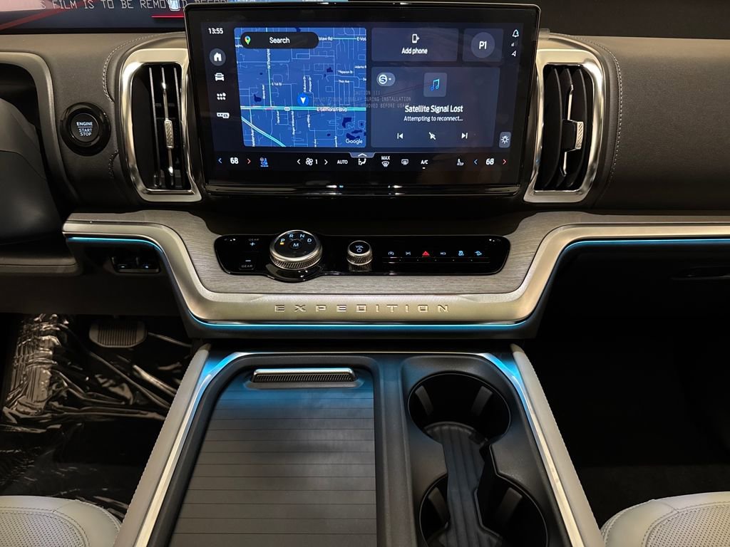New 2025 Ford Expedition Platinum w/ Driver's Package image 13