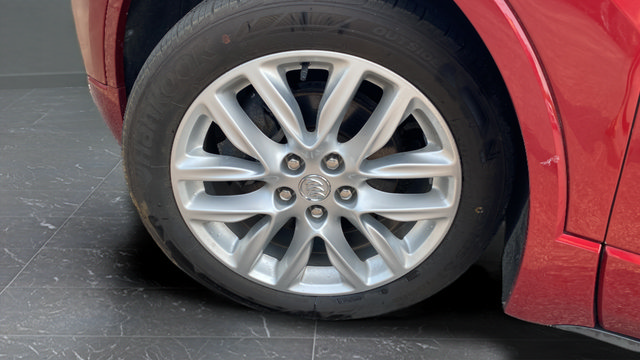 Used 2020 Buick Envision Essence FWD image 29