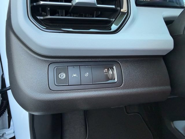 New 2027 Chevrolet Bolt RS w/ Technology Package FWD image 19