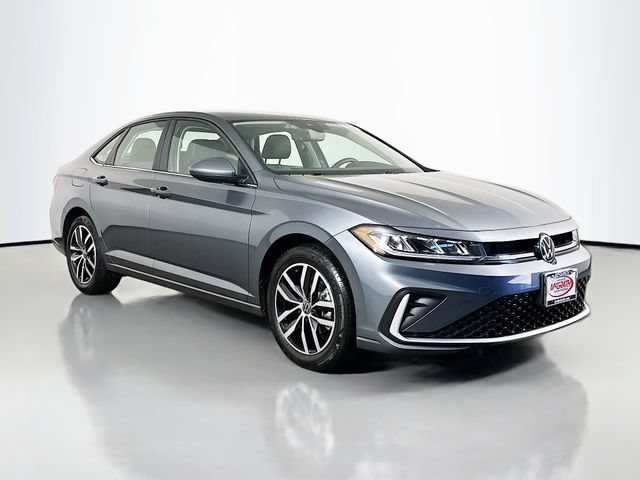 Used 2025 Volkswagen Jetta SE FWD image 14