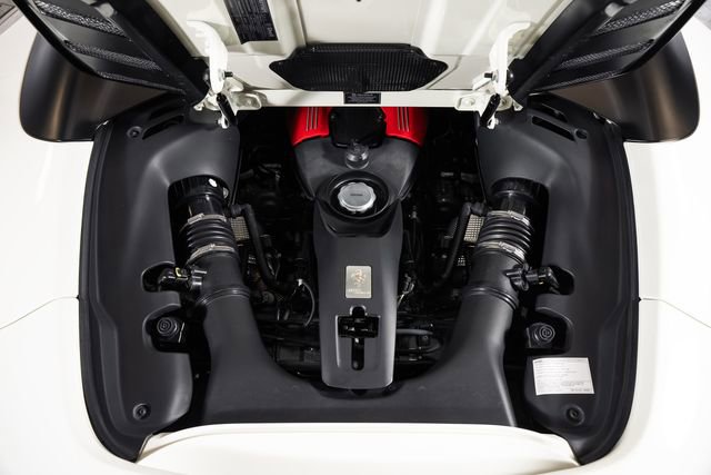 Certified 2018 Ferrari 488 Spider RWD image 9
