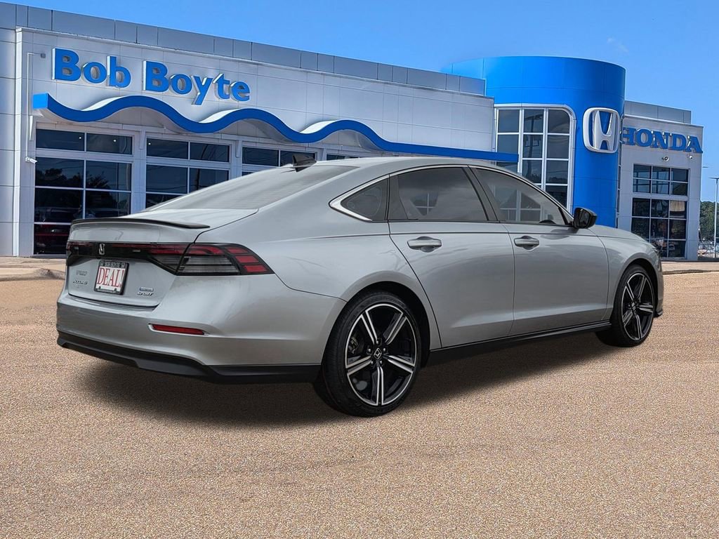 Used 2023 Honda Accord Sport image 5