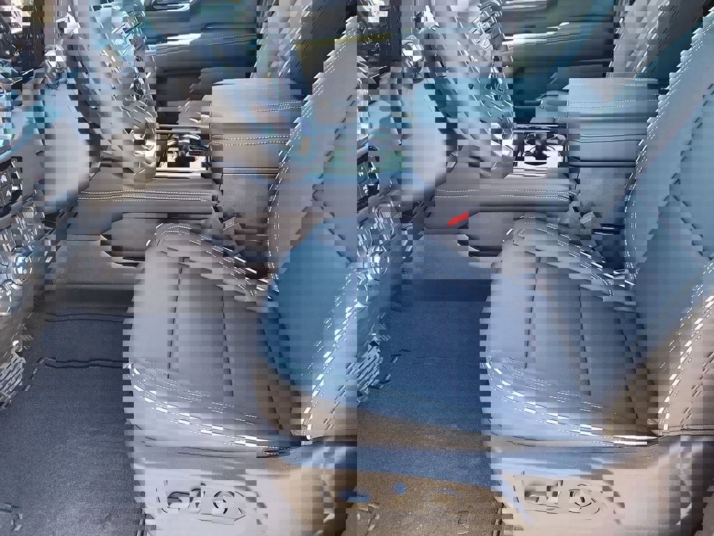 New 2026 GMC Yukon XL Elevation w/ Elevation Premium Package image 8