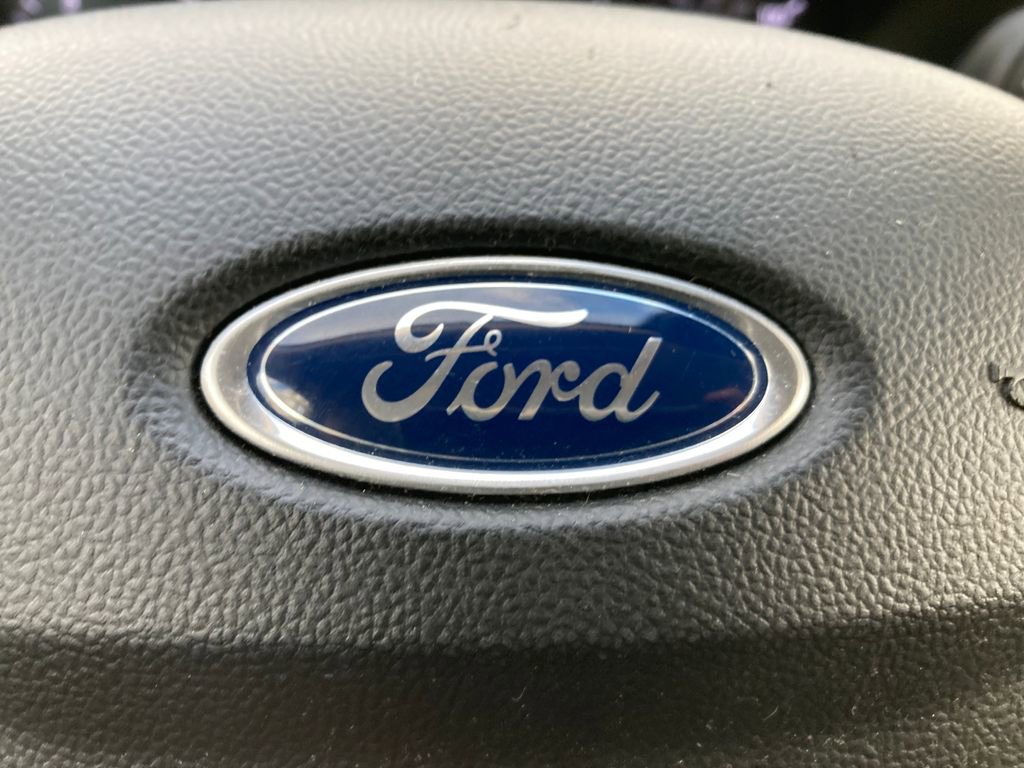 Used 2020 Ford Escape SE image 26