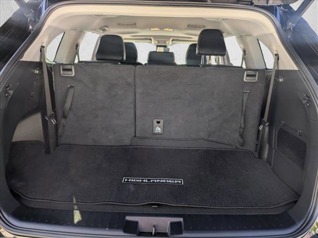 Used 2023 Toyota Highlander XLE image 17