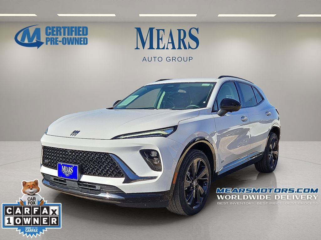 Used 2025 Buick Envision Sport Touring image 1