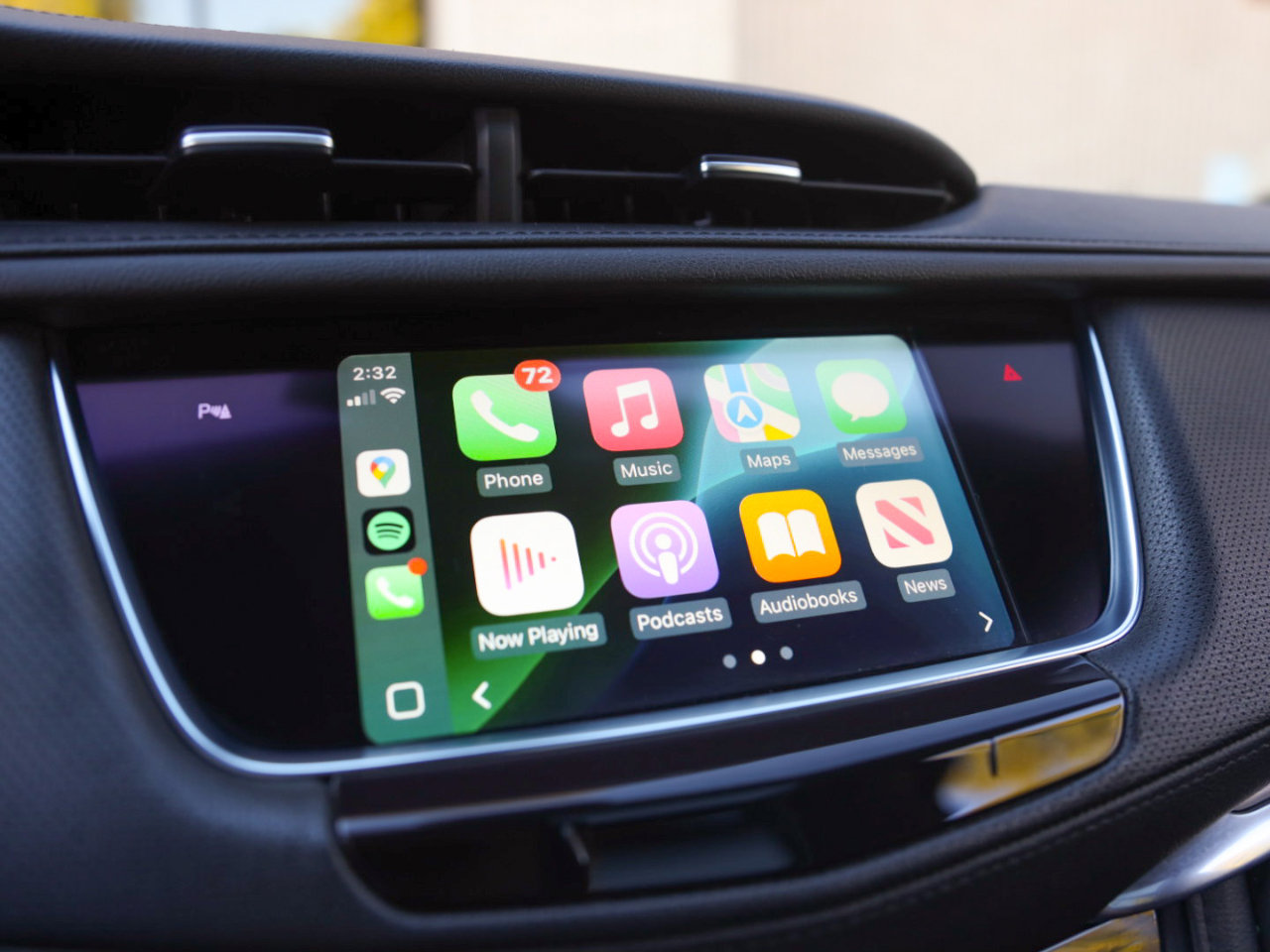 Used 2018 Cadillac XT5 Luxury w/ LPO, Black Ice Package image 8