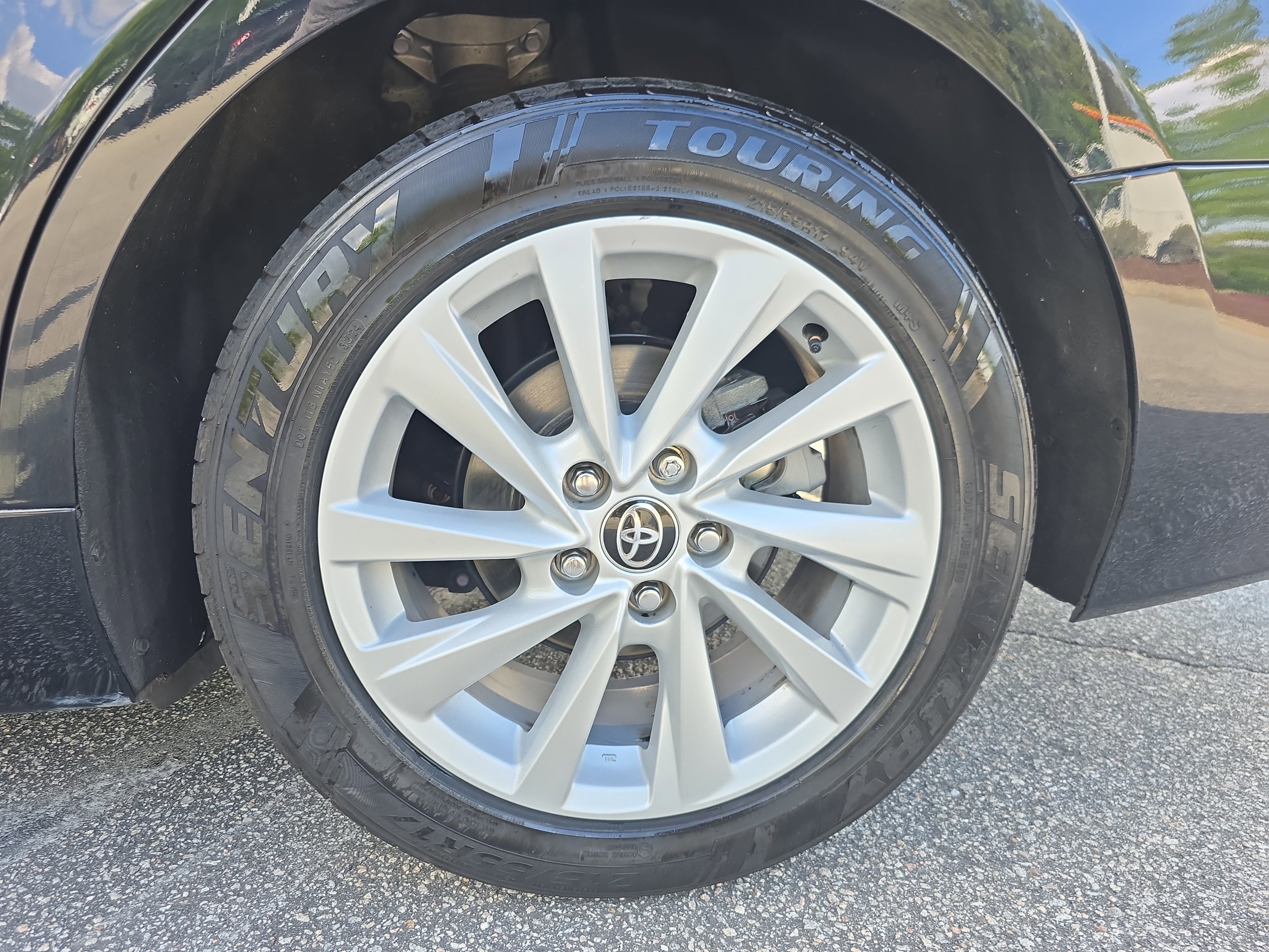 Used 2023 Toyota Camry LE FWD image 29