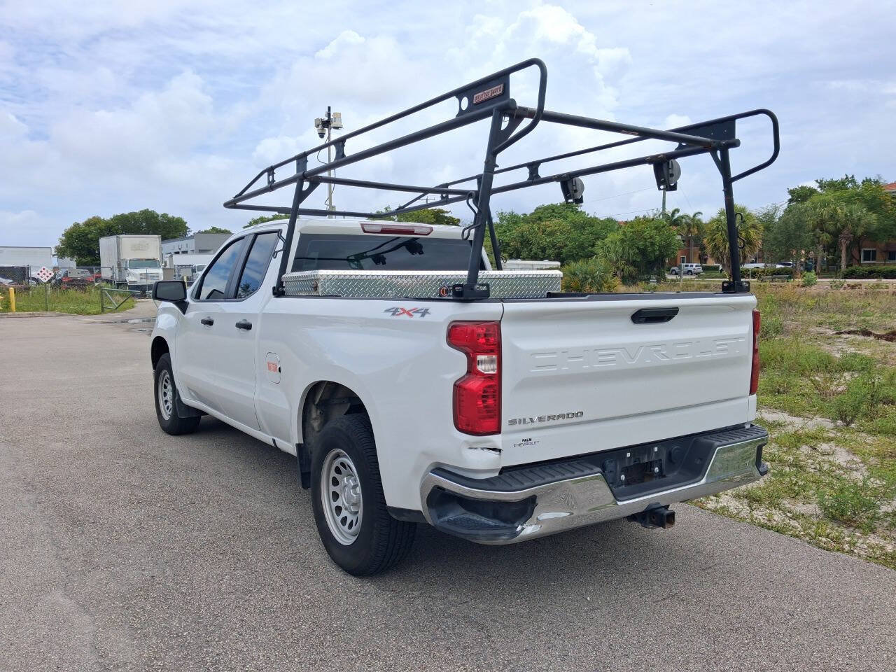 Used 2023 Chevrolet Silverado 1500 W/T w/ Trailering Package AWD/4WD image 8