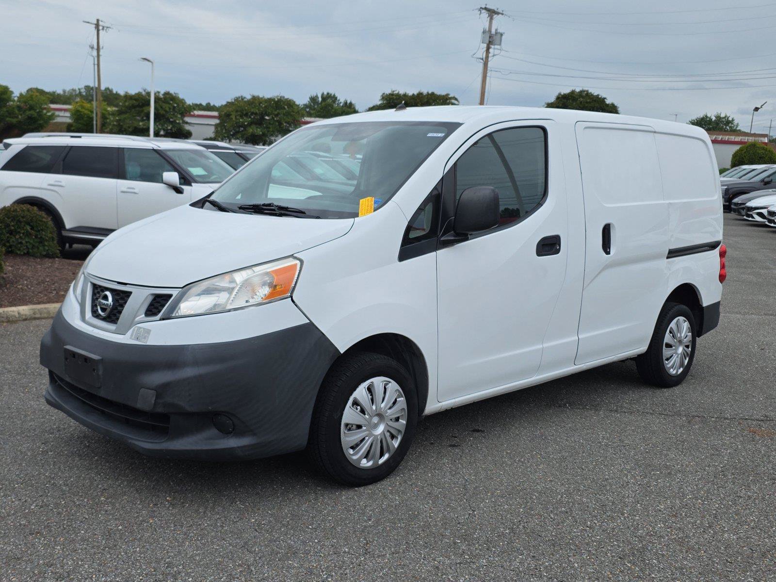 Used 2015 Nissan NV200 S FWD image 2