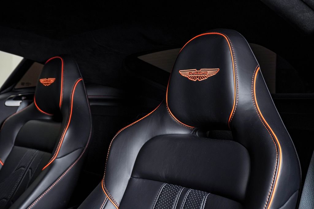 Used 2025 Aston Martin V8 Vantage Coupe image 21