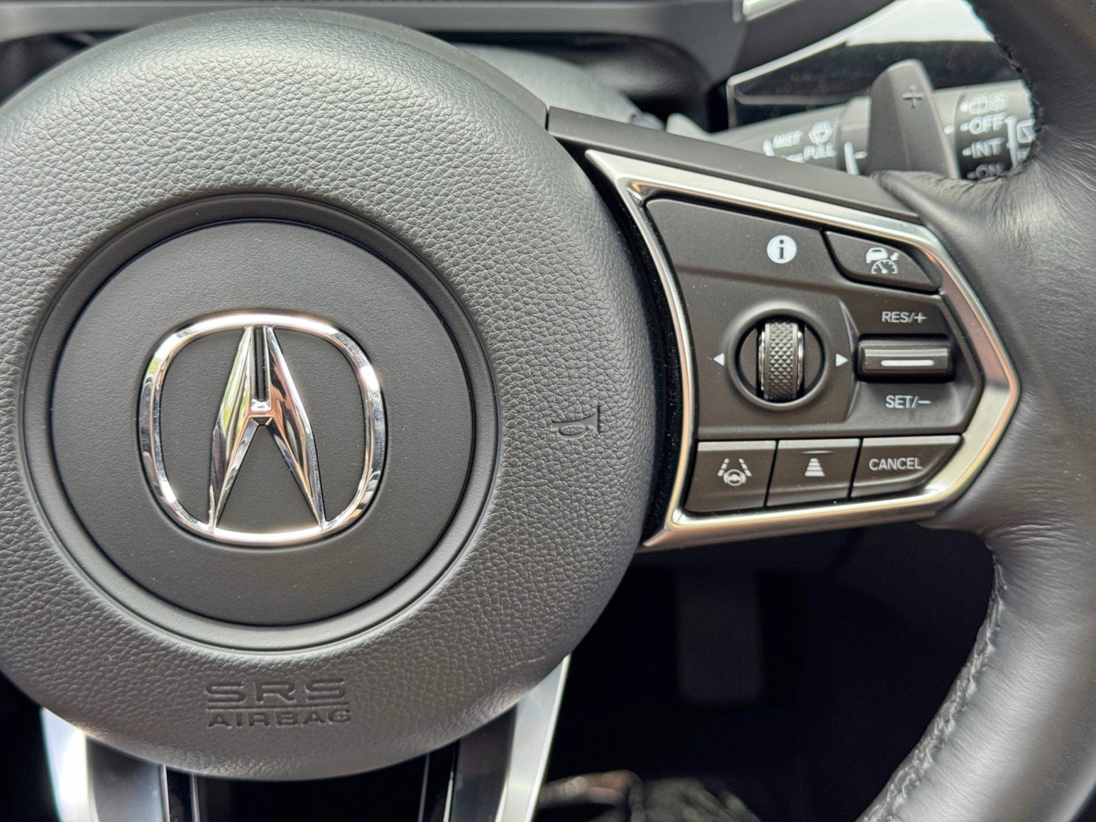 Used 2023 Acura MDX w/ Advance Package AWD/4WD image 24